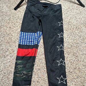 Noli combat camo star leggings New medium
